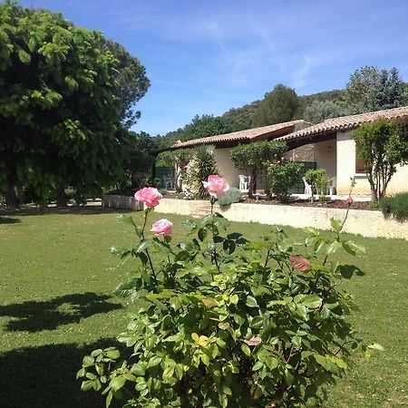 Espace Loisirs Hotell Saint-Martin-dʼArdèche Exteriör bild