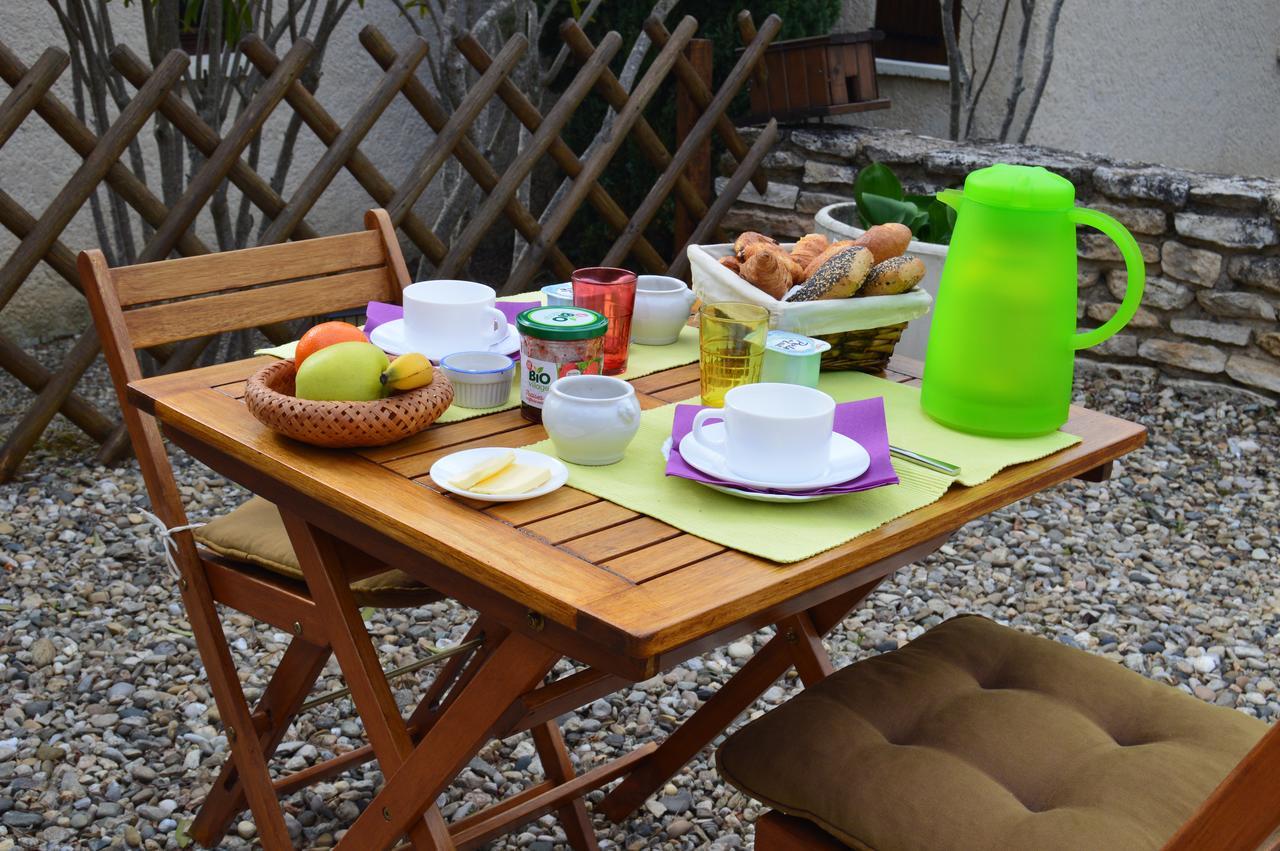 Espace Loisirs Hotell Saint-Martin-dʼArdèche Exteriör bild